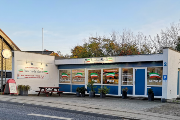 Pizzeria Da Marino udenfor